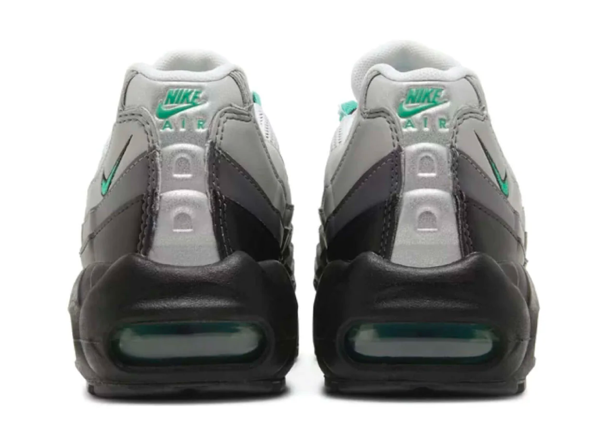 Nike Wmns Air Max 95 Next Nature Stadium Green