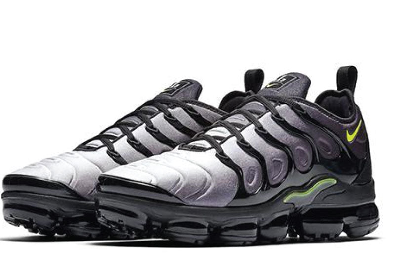 Air VaporMax Plus Black Volt