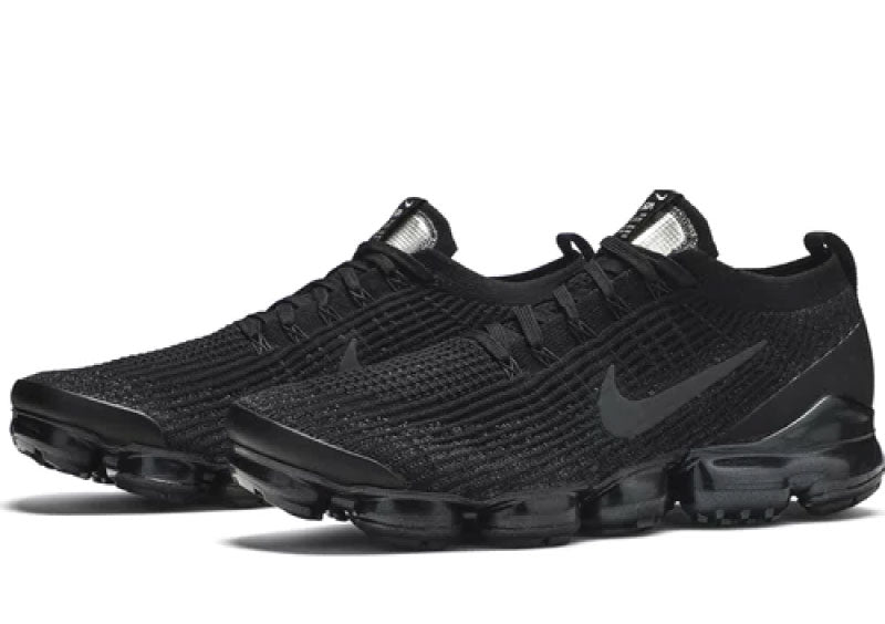 Air VaporMax Flyknit 3.0 Triple Black Front