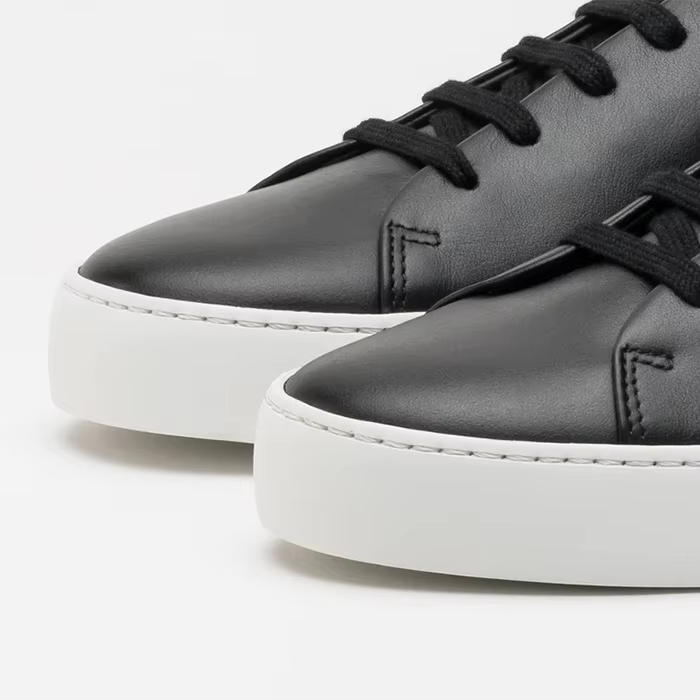 Sneaker House Men's Black Minimalist Leather Sneakers